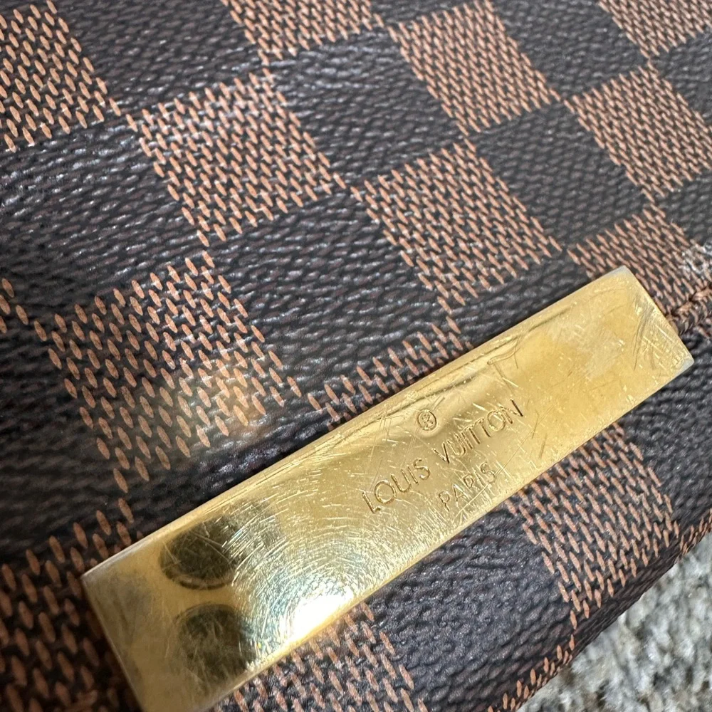 Louis Vuitton Favorite PM damier ebene Clutch with Gold Chain - Picture 2 of 8